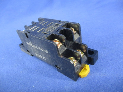 リレー用共用ソケット(3個入) PTF08A