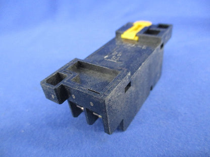 リレー用共用ソケット(3個入) PTF08A
