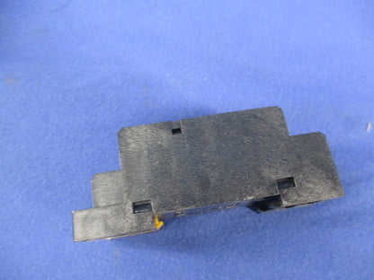 リレー用共用ソケット(3個入) PTF08A