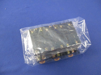 リレー用共用ソケット(3個入) PTF08A
