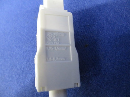 電源線挿入用アダプトコネクタ(3本入) NNFK99000