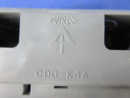 軽量間仕切り用アウトレットボックス(1個用ブランクカバー付)(8個入) CDO-K4A