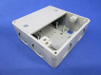 軽量間仕切り用アウトレットボックス(1個用ブランクカバー付)(8個入) CDO-K4A