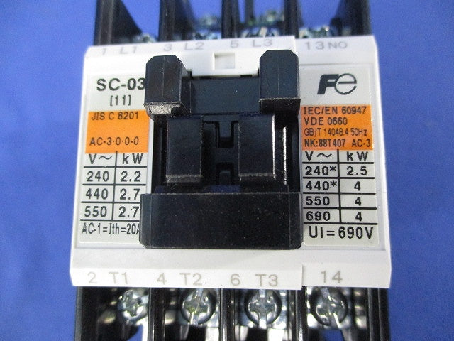 電磁開閉器100V2.8-4.2A SC-03+TR-0N