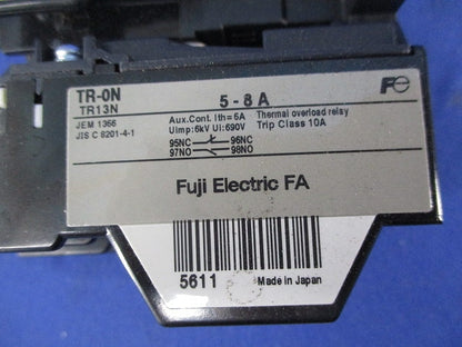 電磁開閉器100V5-8A SC-03+TR-0N