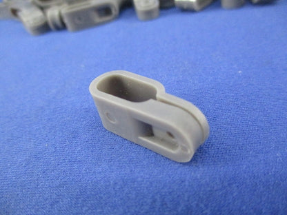 VVFケーブル用サドル(130個入)(特殊釘30個不足) VF-203