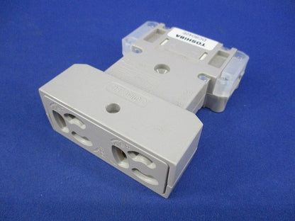 アース付抜け止めダブルコンセント DC8042E