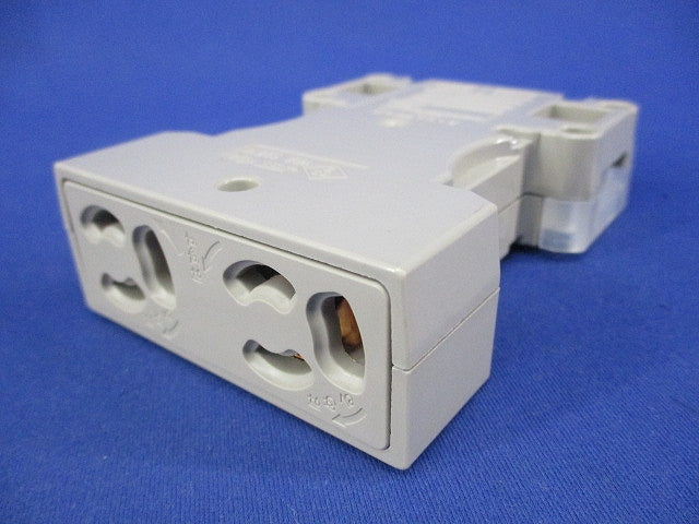 アース付抜け止めダブルコンセント DC8042E