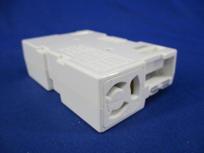 ブロックコンセント2分岐(汚れ有) XYZ80002