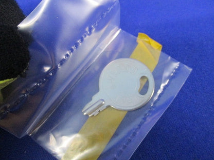 鍵付きセキュリティカバー(防噴流形)(シルバー) TDP-3WKY-SV