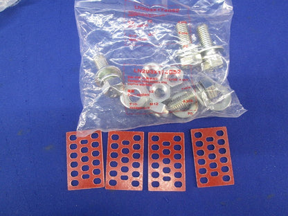ST裏面スタッド(1組入) ST-4SW2