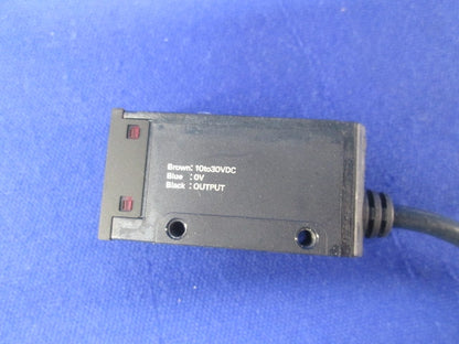 中型アンプ内蔵光電センサ(コード1.5m) E3S-AR11