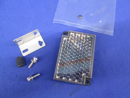 中型アンプ内蔵光電センサ(コード1.5m) E3S-AR11