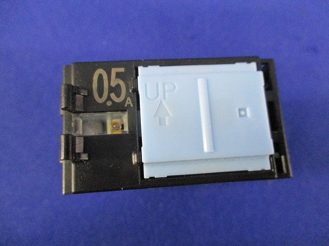 埋込パイロット・ほたるスイッチB 片切 0.5A(2個入) WT50412