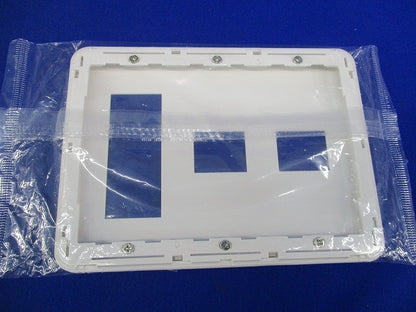 コンセントプレート5コ用(5枚入)(ホワイト)新品未開封 Panasonic WTF7075