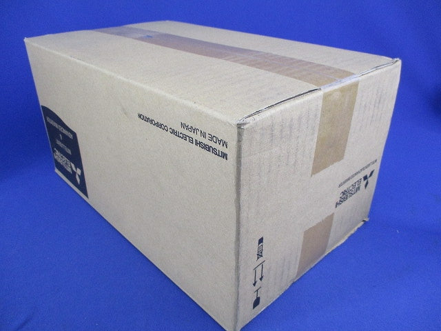 三相200Vクラス インバータ(新品未開封) FR-F820-2.2K-1