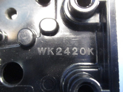 接地3P20A引掛露出コンセント WK2420K