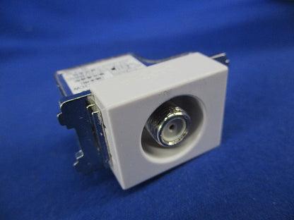 埋込高シールドテレビコンセント WCS4812CW