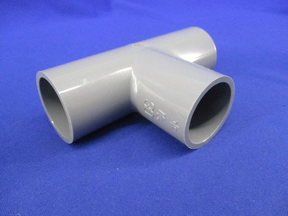 配管用継手VPチーズ30mm(4個入)キズ汚れ有 30