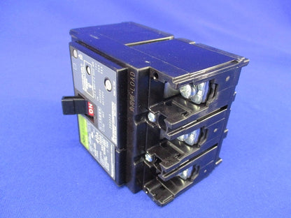 漏電ブレーカ 3P3E40A GE53CX