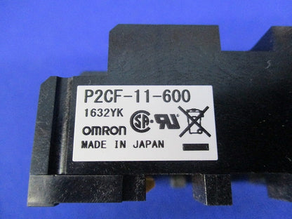 表面接続ソケット P2CF-11