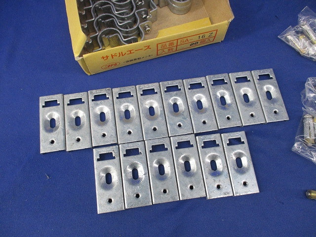 サドルエース(溶融亜鉛めっき)(16個入) SA-16Z