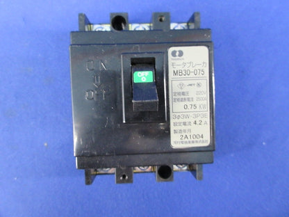 モータブレーカ3P3E4.2A(ジャンク品) MB30-075