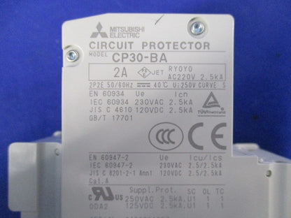 サーキットプロテクタ 3P20A CP30-BA