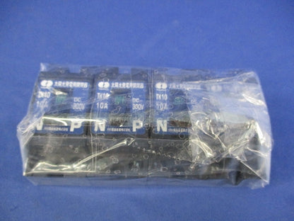 太陽光発電用開閉器10A300V(4個入) TK10