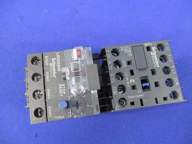電磁開閉器 LP1K0601BD+LR2K0306