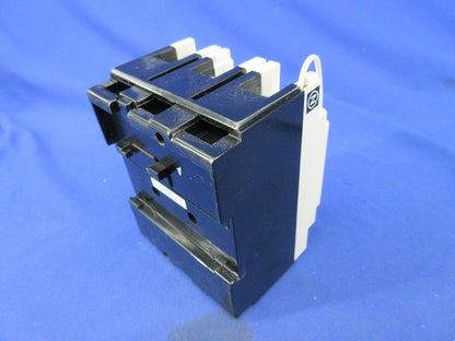 配線用遮断器3P2E30A(単3中性線欠相保護付)ビスなめり有 DNB532RPL