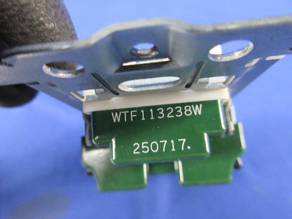 埋込コンセント(1組入) WTF113238W他