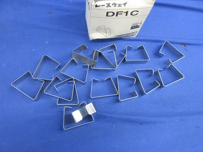レースウェイ用カバー止め金具(16個入) DF1C