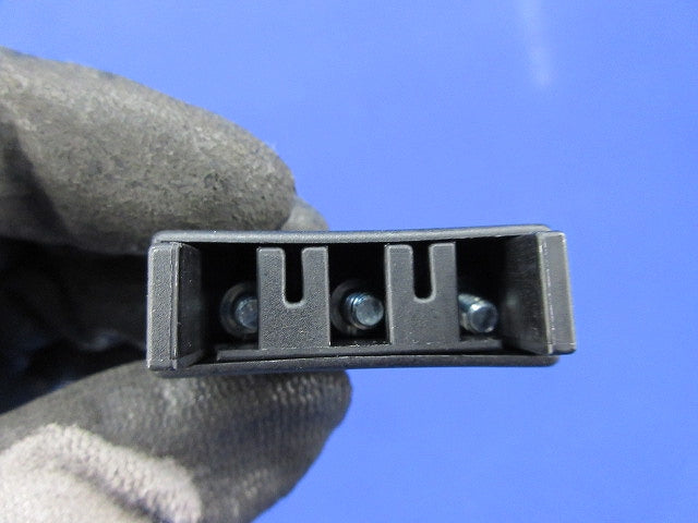 ねじ止め用多連式絶縁キャップ(16個入) OA-QTM34