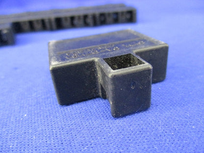 ねじ止め用多連式絶縁キャップ(12個入) OA-QTM34