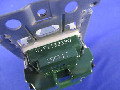 埋込コンセントセット(1組入) WTF113238W他