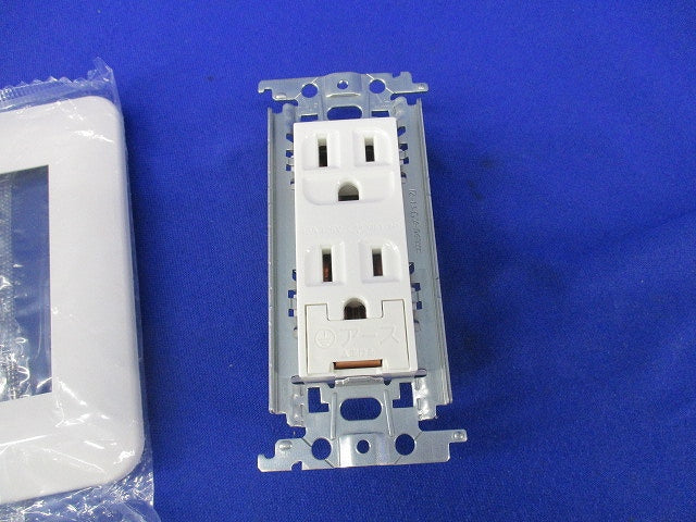 埋込コンセントセット(1組入) WTF113238W他