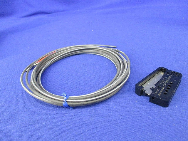 ファイバユニット(透過形・トップビュー・φ3円柱型)・光ファイバカッターセット E32-T12R+E38-F4