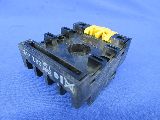 共用ソケット 表面接続ソケット(4個入) PF113A