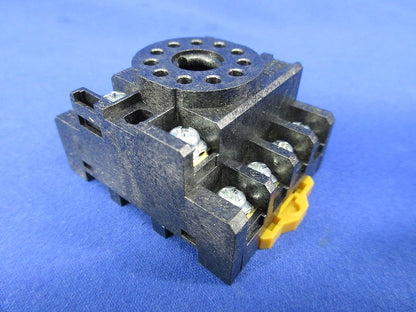 共用ソケット 表面接続ソケット(3個入) PF113A