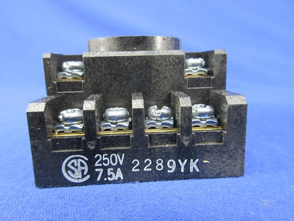 共用ソケット 表面接続ソケット(3個入) PF113A