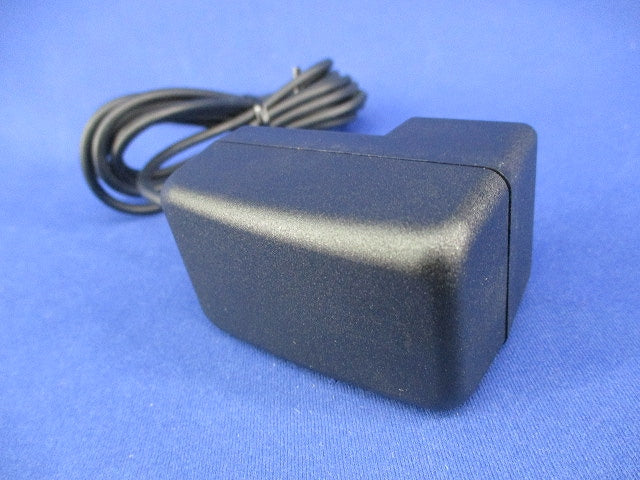 7.2V用 充電器 DC7020