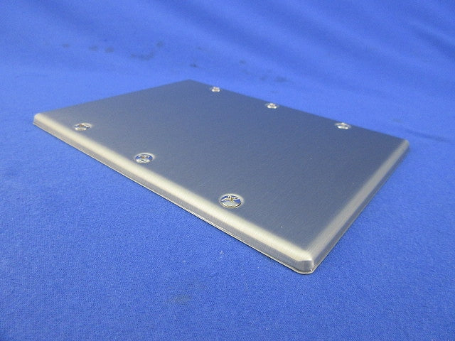 新金属カバープレート3連(取付枠付)(5枚入) WN7593