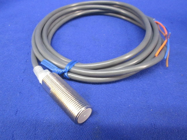 近接センサ2m E2E-X3D1S