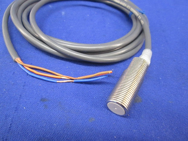 近接センサ2m E2E-X3D1S