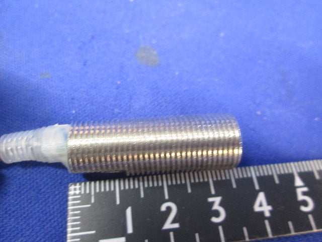 近接センサ2m E2E-X3D1S
