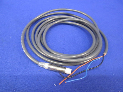 スタンダードタイプ近接センサ2m E2E-X2ME1