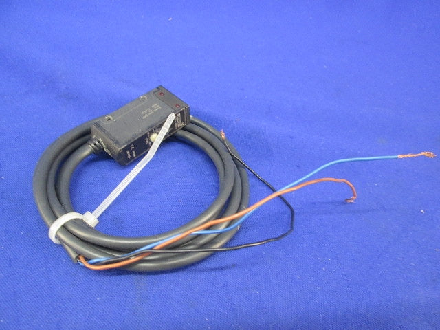 中型アンプ内蔵光電センサ(コード1m以上入) E3S-AR11