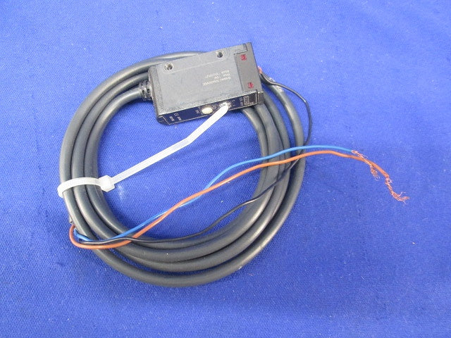 中型アンプ内蔵光電センサ(コード1m以上入) E3S-AR11
