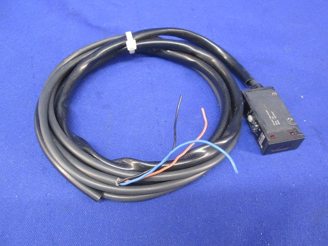 中型アンプ内蔵光電センサ(コード1.5m入) E3S-AR11